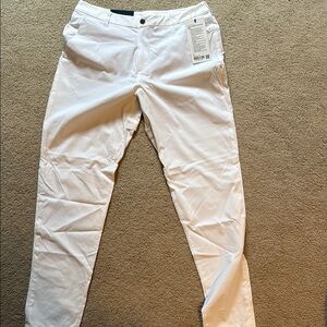 White Lululemon Commission Golf Pant- NWT